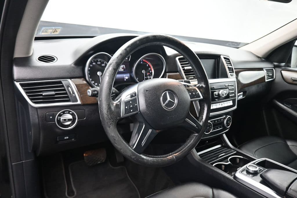 2015 Mercedes-Benz M-Class ML 250 BlueTEC®, photo 13 of 58