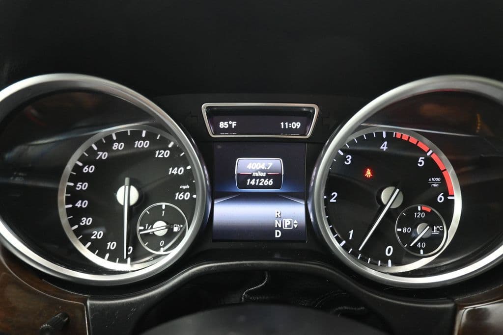 2015 Mercedes-Benz M-Class ML 250 BlueTEC®, photo 15 of 58