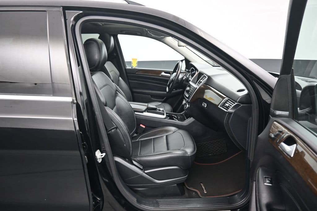 2015 Mercedes-Benz M-Class ML 250 BlueTEC®, photo 40 of 58