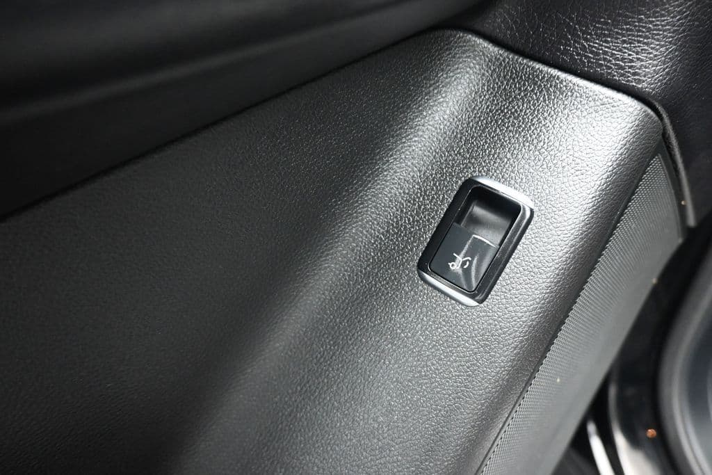 2015 Mercedes-Benz M-Class ML 250 BlueTEC®, photo 11 of 58