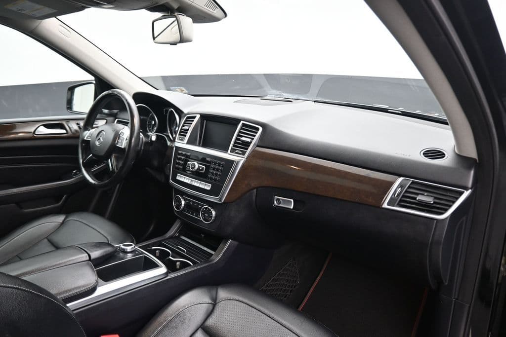 2015 Mercedes-Benz M-Class ML 250 BlueTEC®, photo 41 of 58