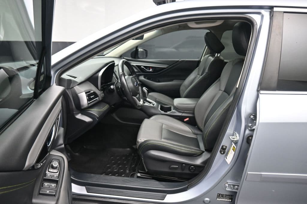 2022 Subaru Outback Onyx Edition XT, photo 11 of 61