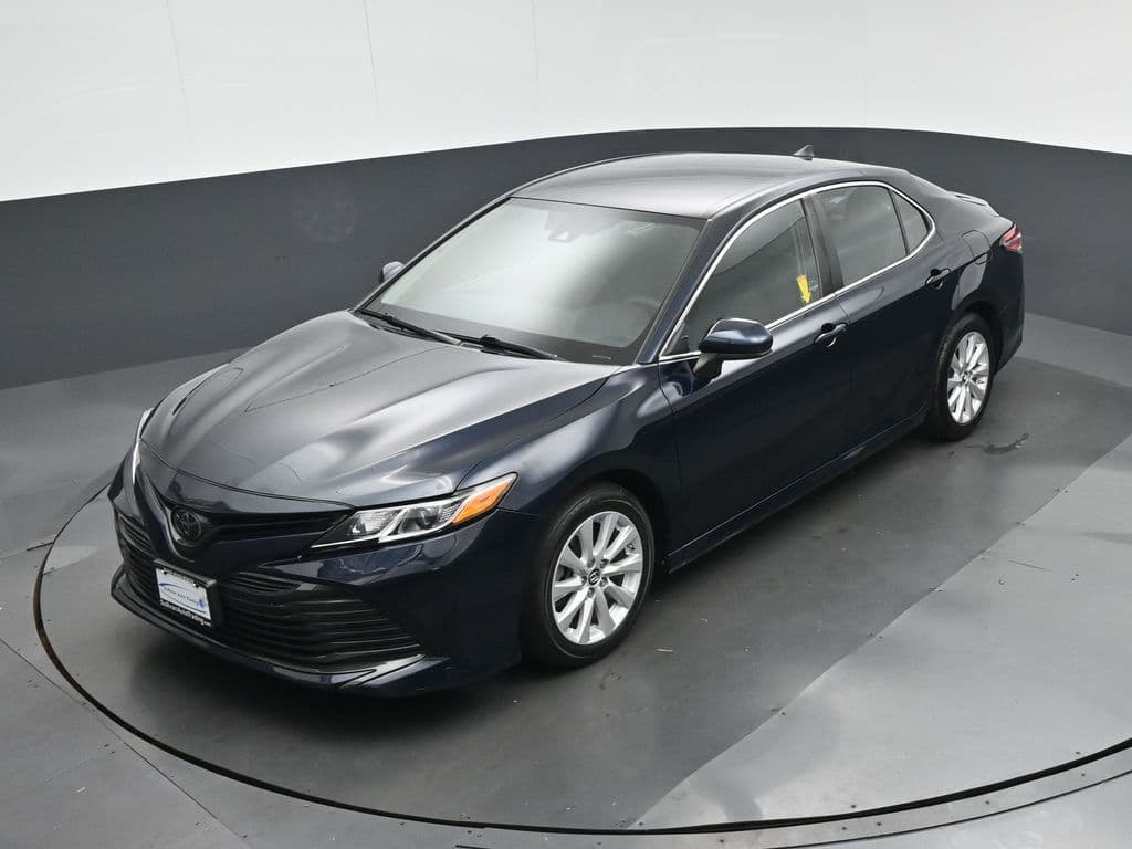 2019 Toyota Camry LE, photo 54 of 56