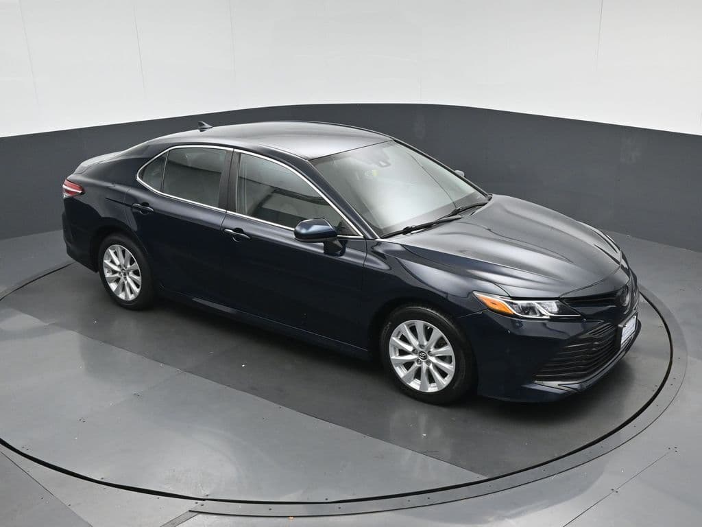 2019 Toyota Camry LE, photo 53 of 56