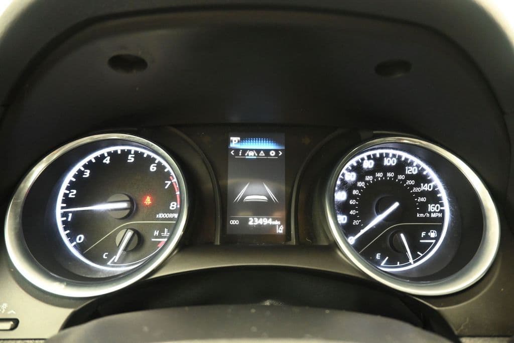 2019 Toyota Camry LE, photo 15 of 56