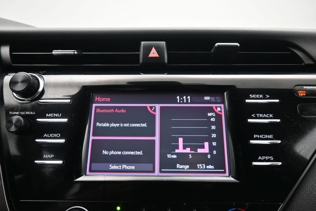 2019 Toyota Camry LE, photo 16 of 56