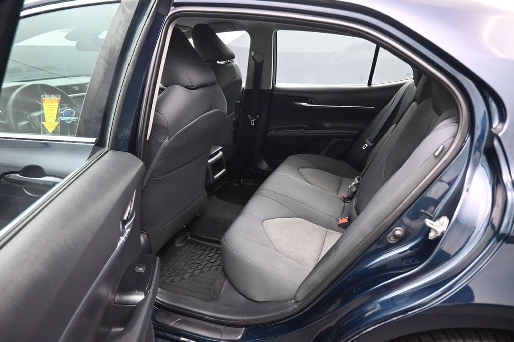 2019 Toyota Camry LE, photo 29 of 56