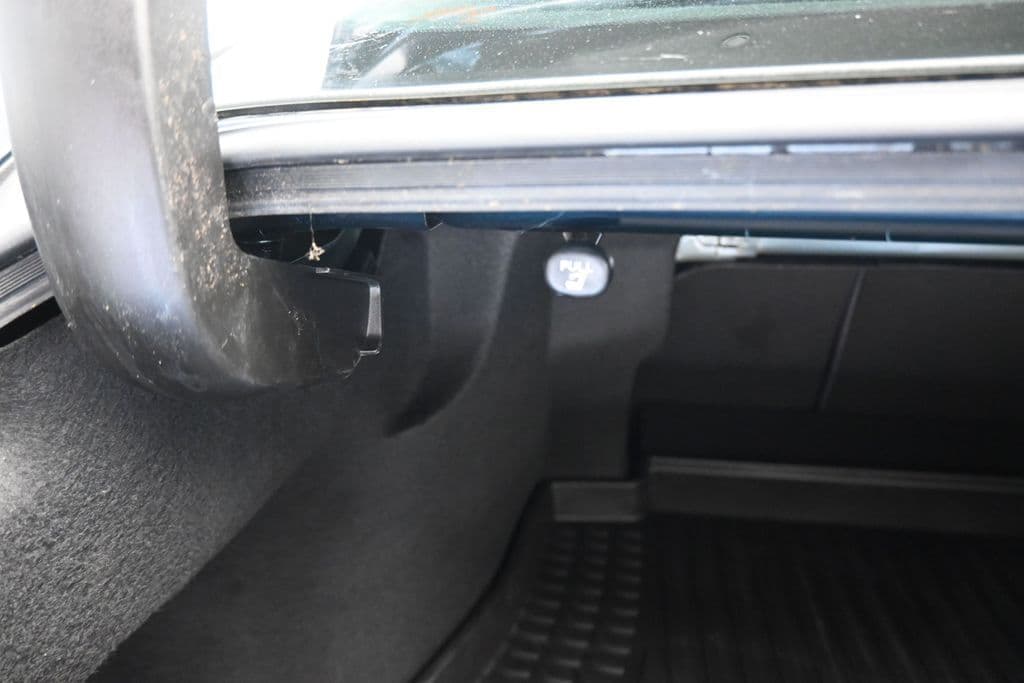 2019 Toyota Camry LE, photo 41 of 56