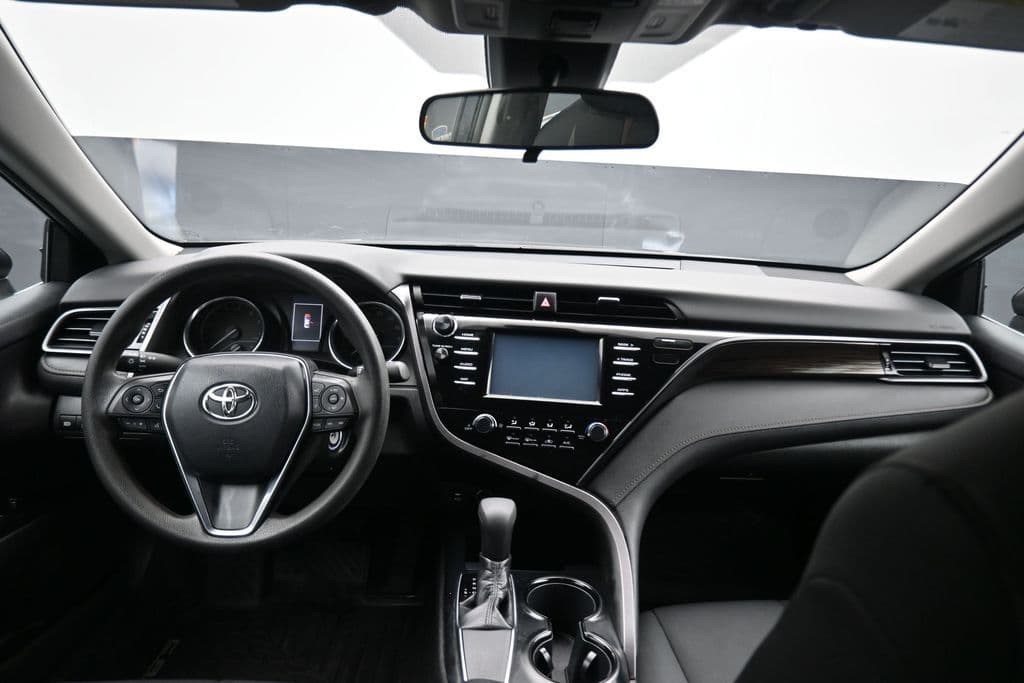 2019 Toyota Camry LE, photo 35 of 56