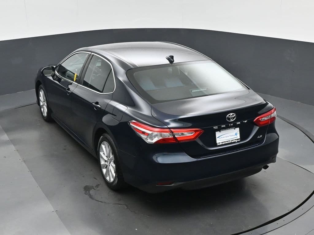 2019 Toyota Camry LE, photo 55 of 56