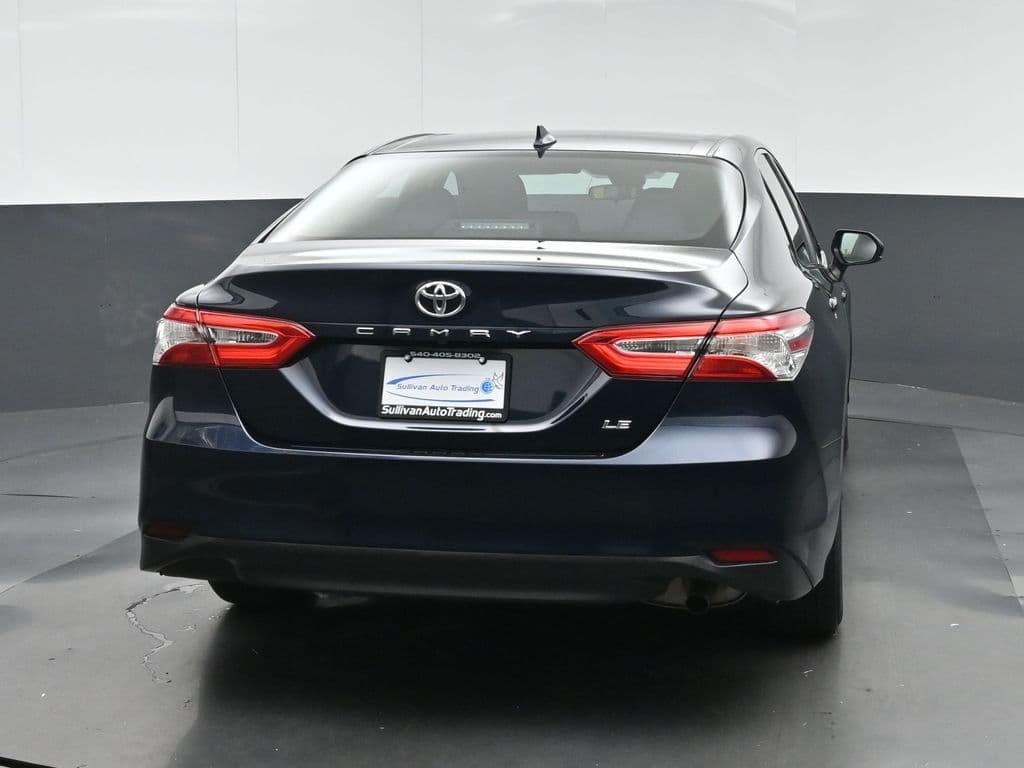 2019 Toyota Camry LE, photo 6 of 56