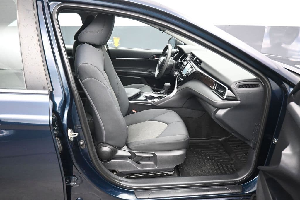 2019 Toyota Camry LE, photo 38 of 56