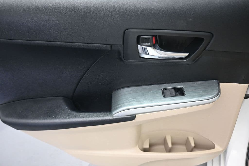 2012 Toyota Camry Hybrid LE, photo 27 of 54
