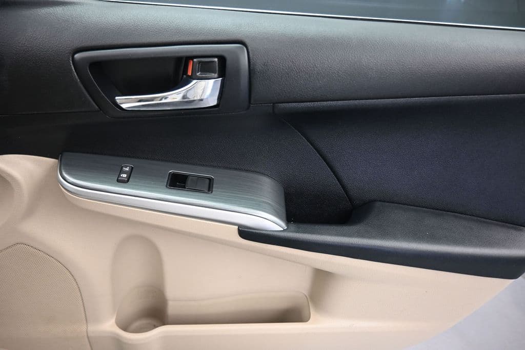 2012 Toyota Camry Hybrid LE, photo 36 of 54