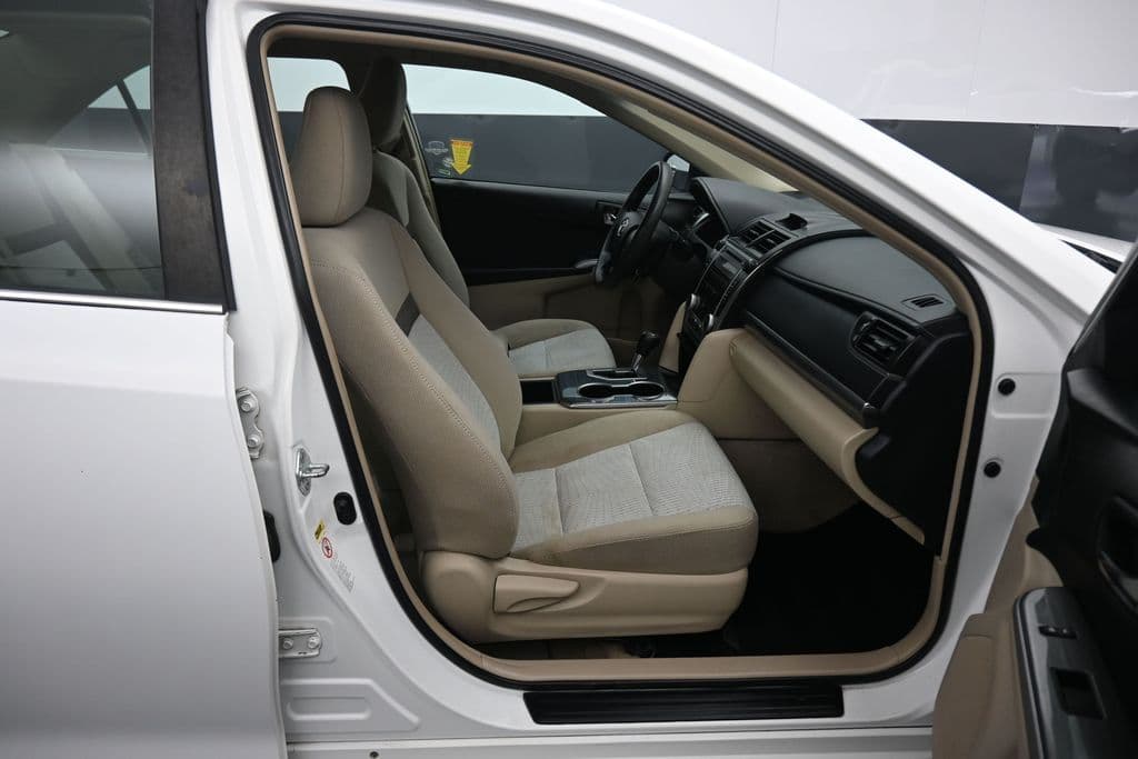 2012 Toyota Camry Hybrid LE, photo 37 of 54