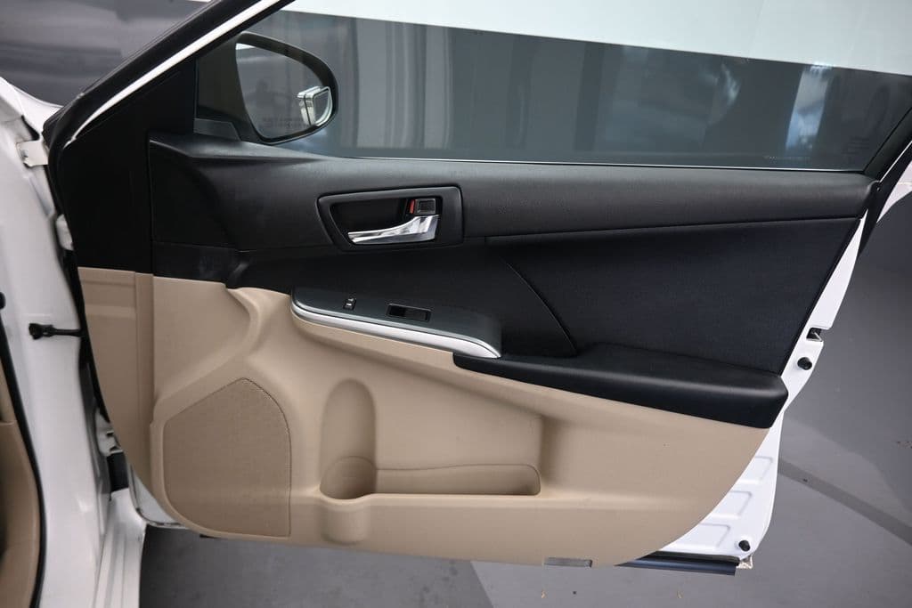 2012 Toyota Camry Hybrid LE, photo 35 of 54