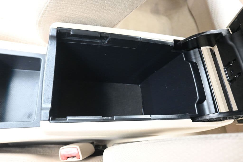 2012 Toyota Camry Hybrid LE, photo 20 of 54