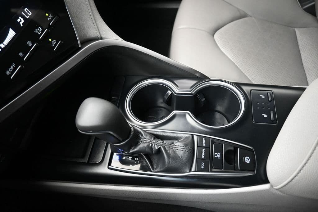 2018 Toyota Camry XSE V6, photo 23 of 60