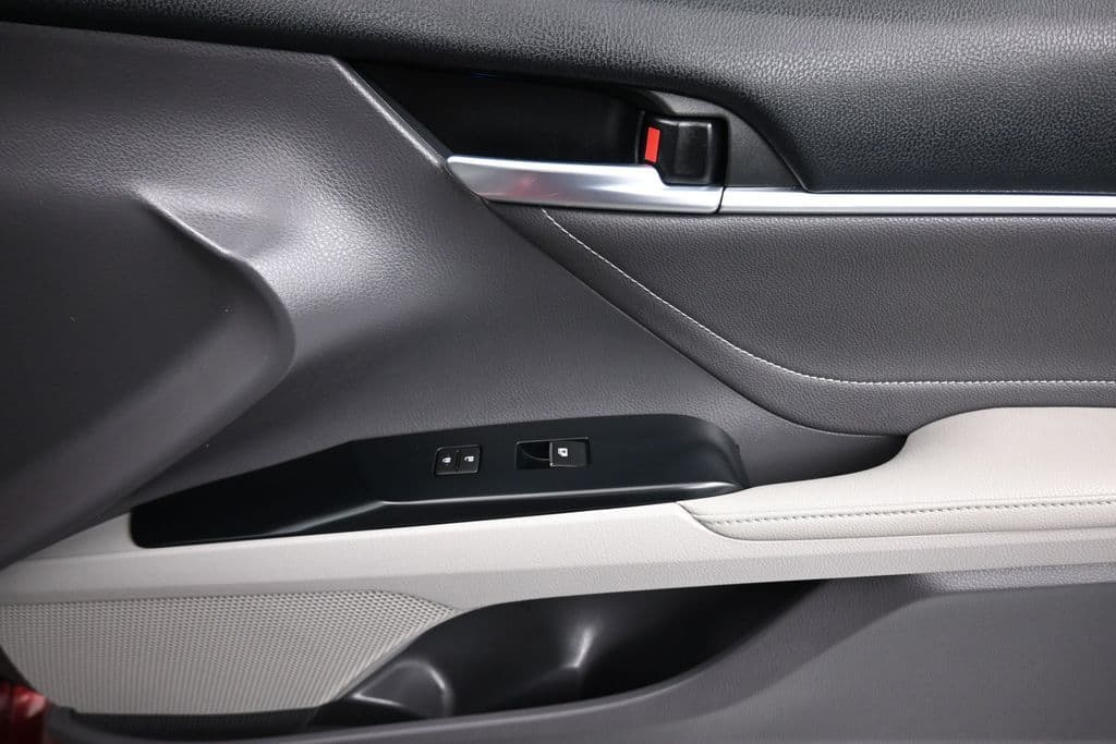 2018 Toyota Camry XSE V6, photo 42 of 60