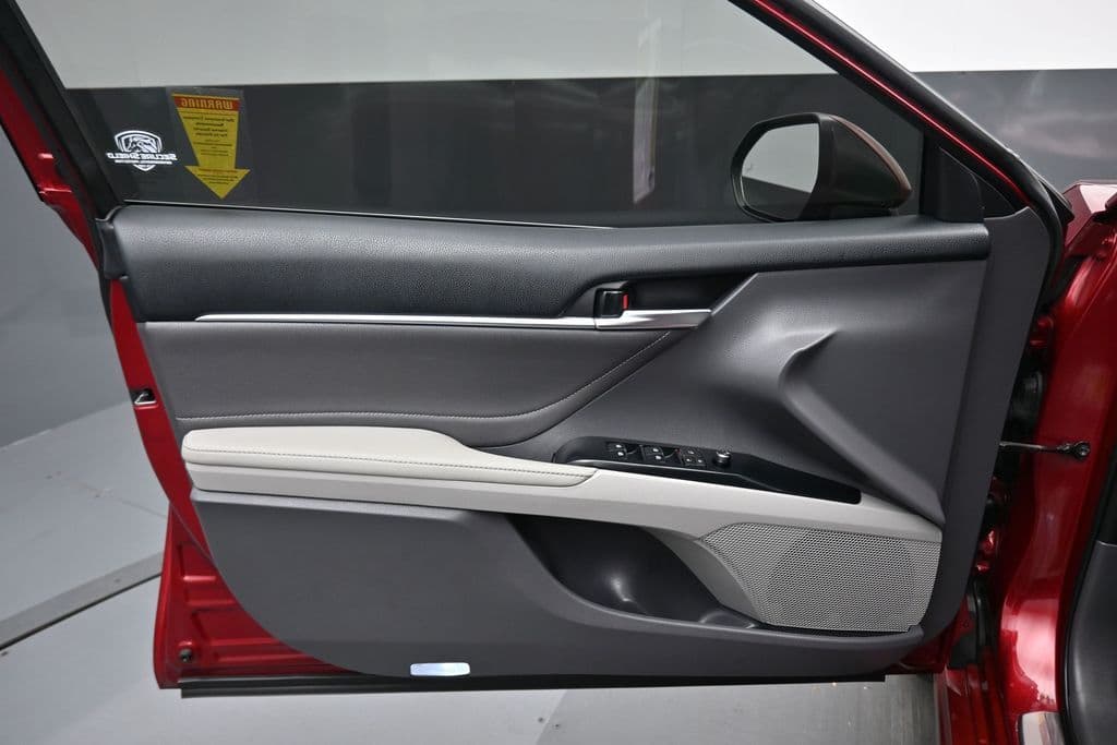 2018 Toyota Camry XSE V6, photo 9 of 60