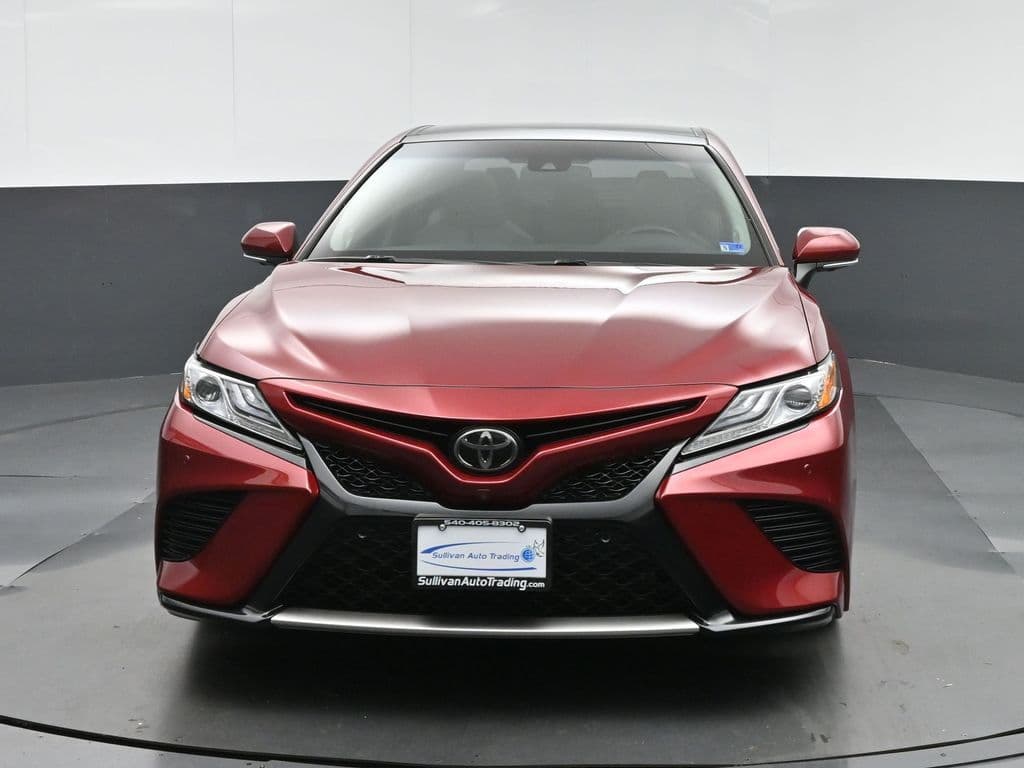 2018 Toyota Camry XSE V6, photo 2 of 60