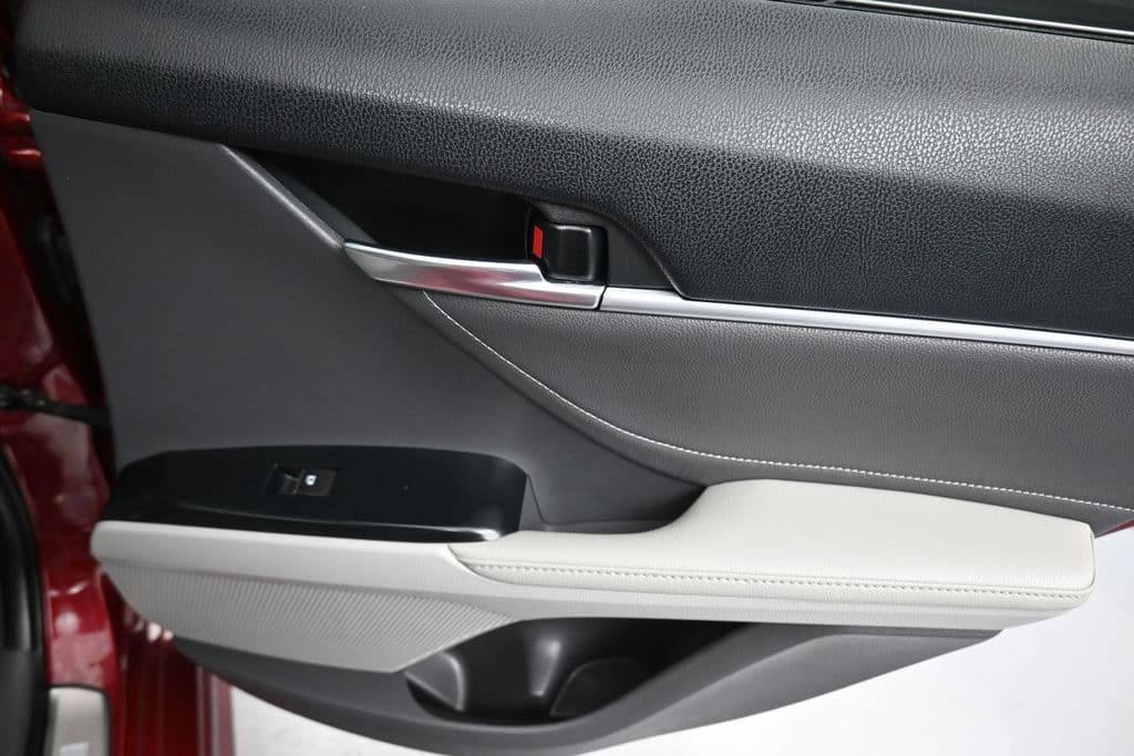 2018 Toyota Camry XSE V6, photo 37 of 60