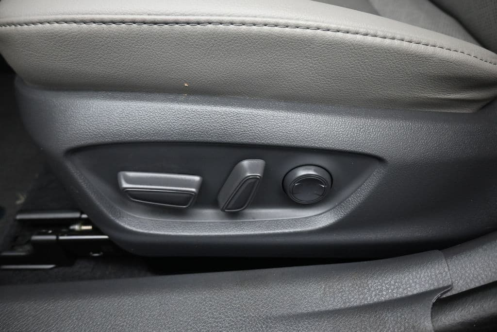 2018 Toyota Camry XSE V6, photo 12 of 60