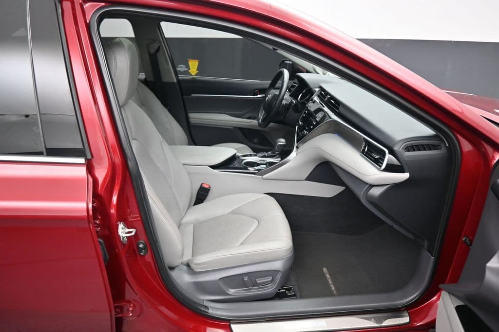 2018 Toyota Camry XSE V6, photo 43 of 60
