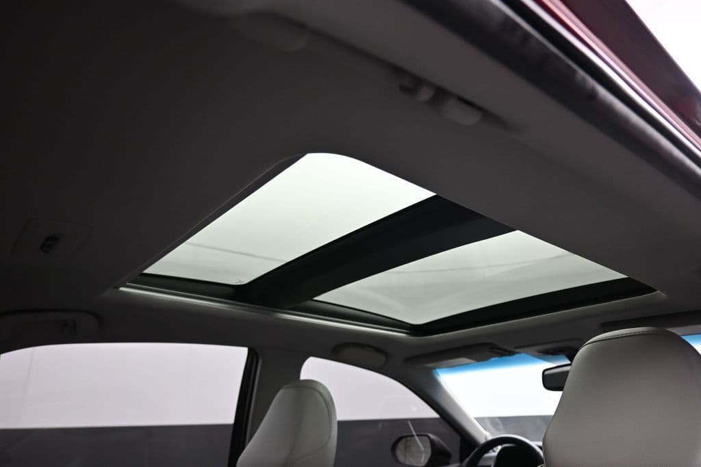 2018 Toyota Camry XSE V6, photo 40 of 60