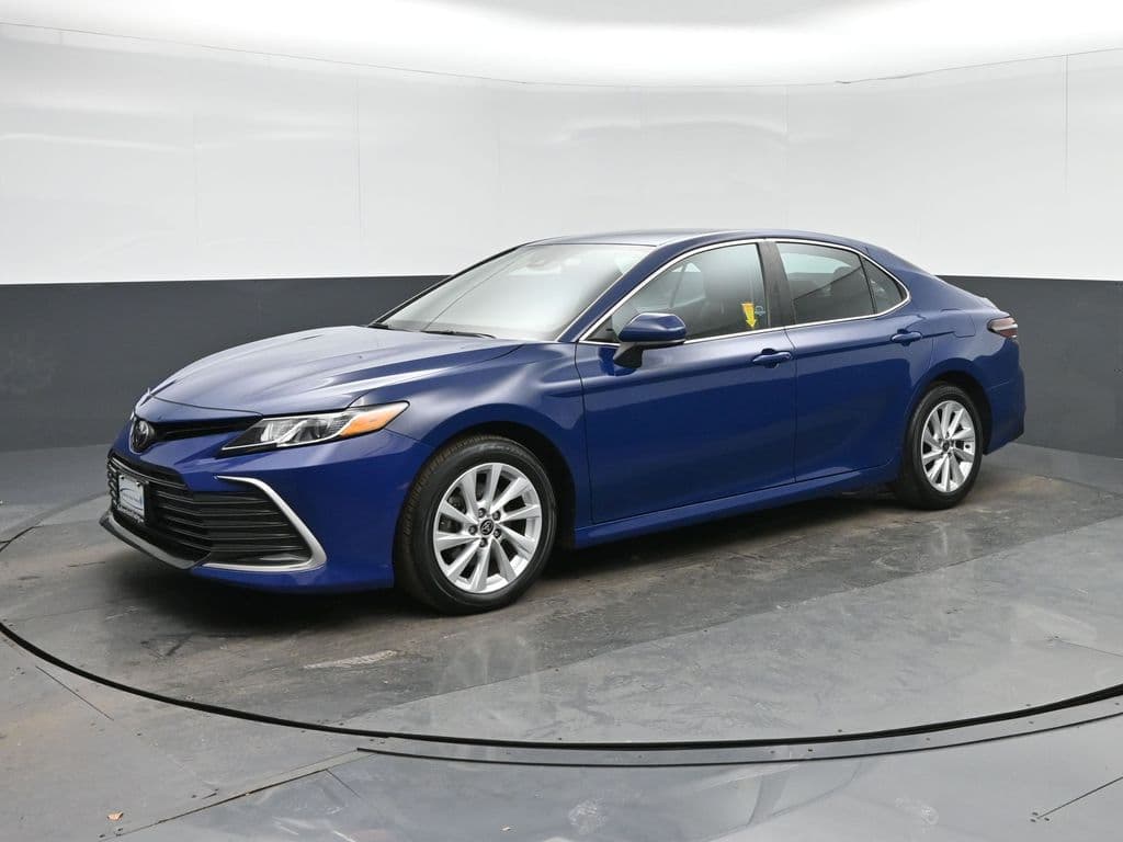2024 Toyota Camry LE, photo 3 of 56