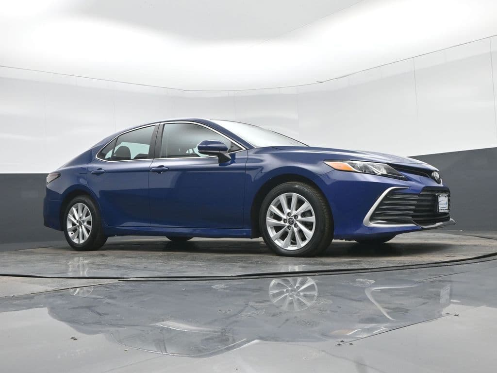 2024 Toyota Camry LE, photo 49 of 56
