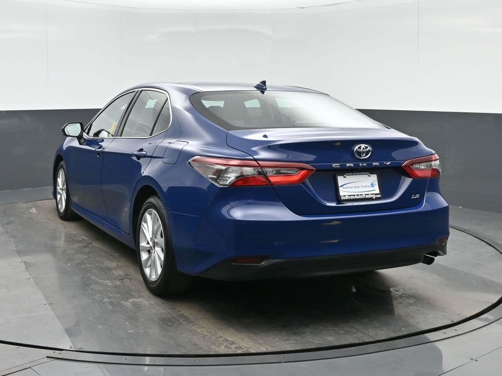2024 Toyota Camry LE, photo 5 of 56