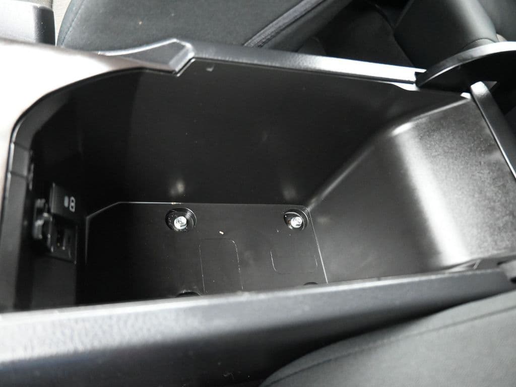2024 Toyota Camry LE, photo 22 of 56