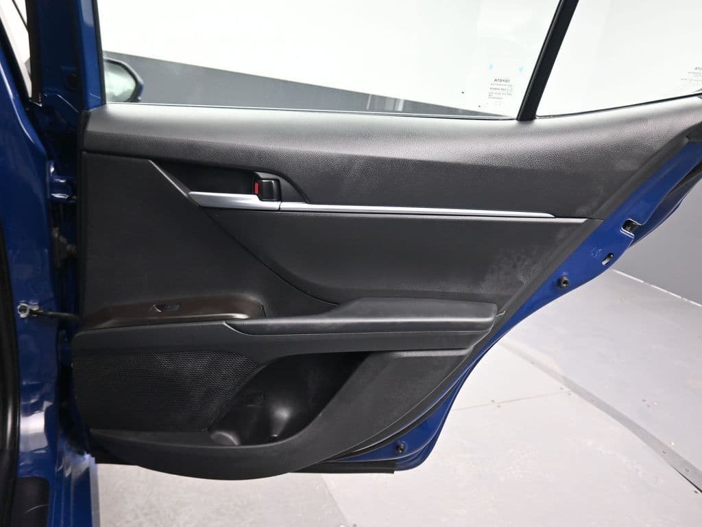 2024 Toyota Camry LE, photo 33 of 56