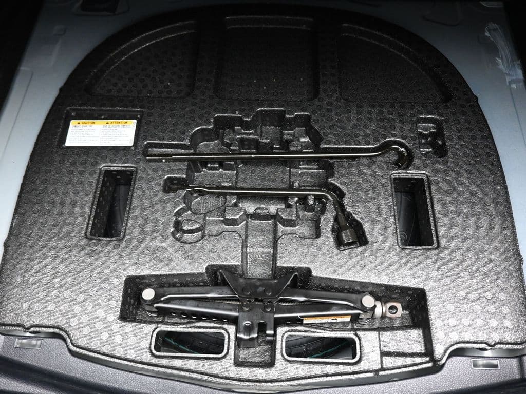 2024 Toyota Camry LE, photo 43 of 56