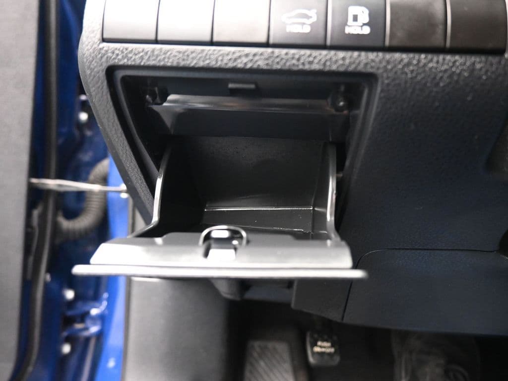 2024 Toyota Camry LE, photo 25 of 56