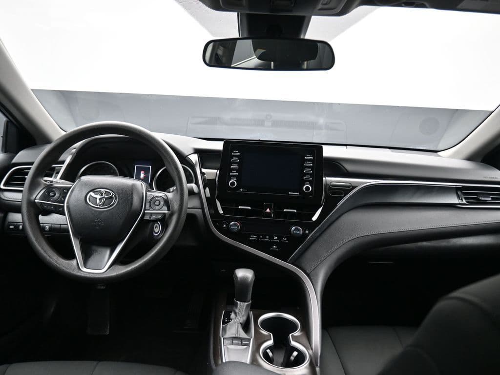 2024 Toyota Camry LE, photo 35 of 56