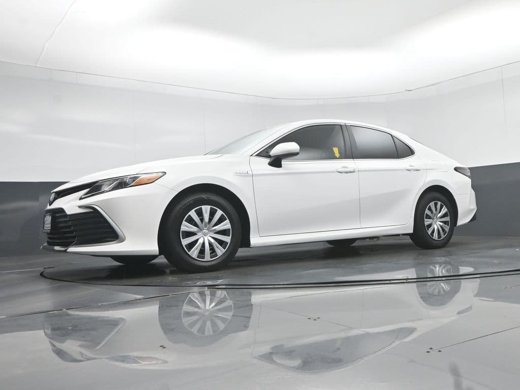 2021 Toyota Camry Hybrid LE, photo 50 of 56