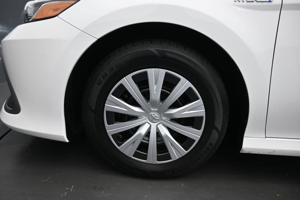 2021 Toyota Camry Hybrid LE, photo 47 of 56