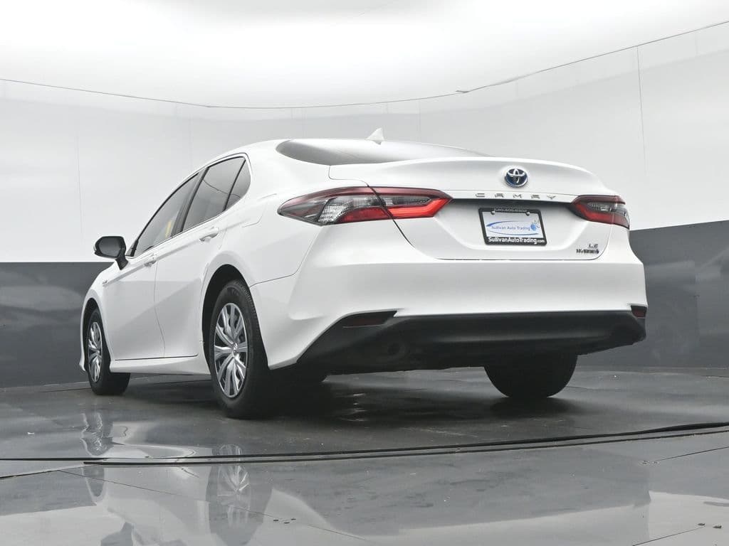 2021 Toyota Camry Hybrid LE, photo 51 of 56