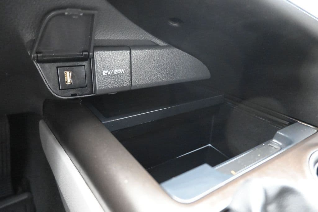 2023 Toyota Camry SE, photo 20 of 56