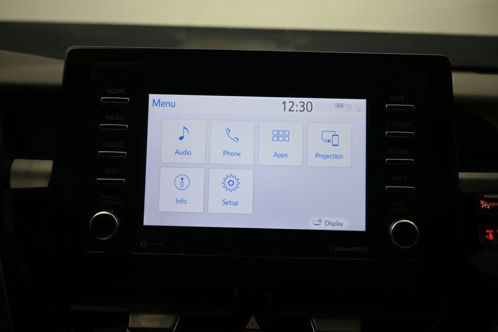 2023 Toyota Camry SE, photo 17 of 56