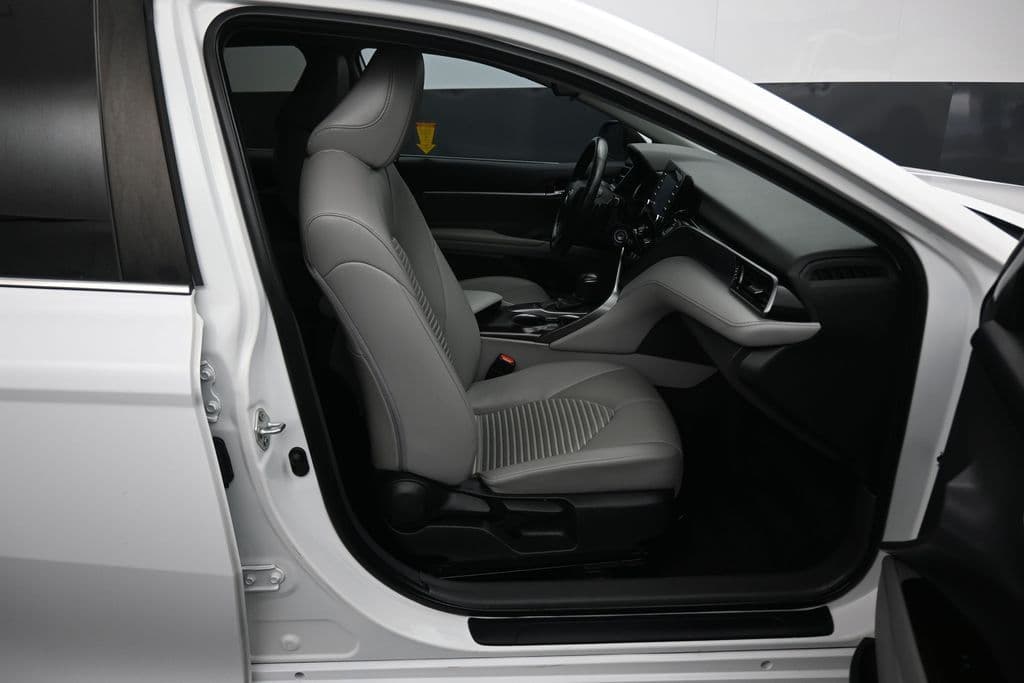 2023 Toyota Camry SE, photo 39 of 56