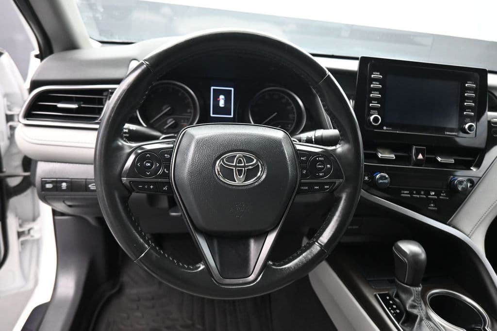 2023 Toyota Camry SE, photo 14 of 56