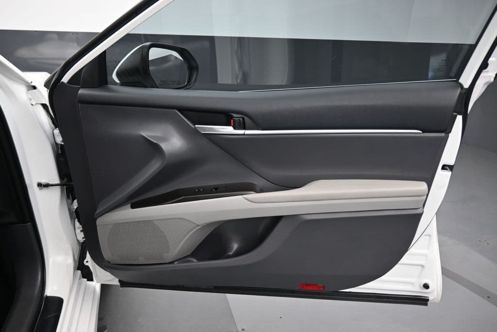 2023 Toyota Camry SE, photo 37 of 56
