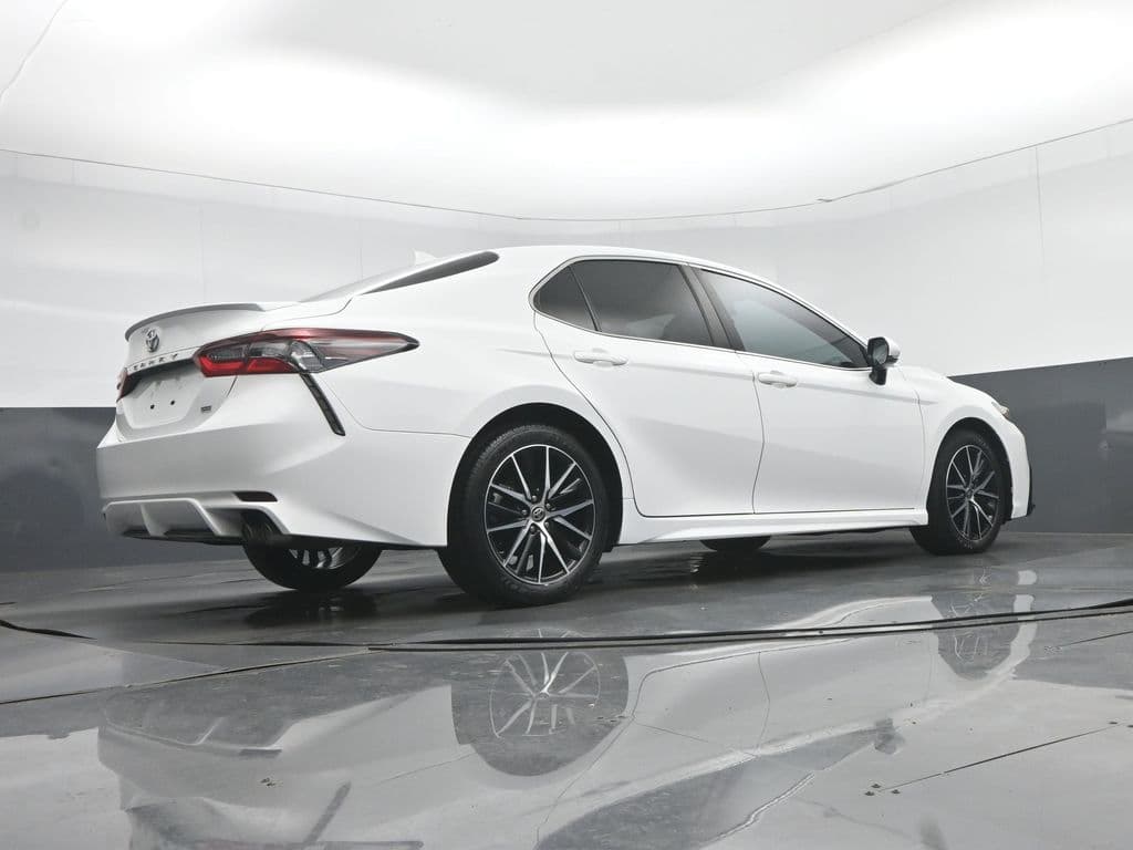 2023 Toyota Camry SE, photo 52 of 56