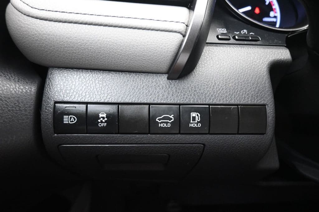 2023 Toyota Camry SE, photo 24 of 56