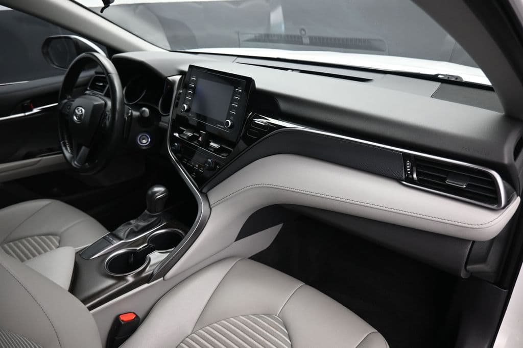 2023 Toyota Camry SE, photo 41 of 56