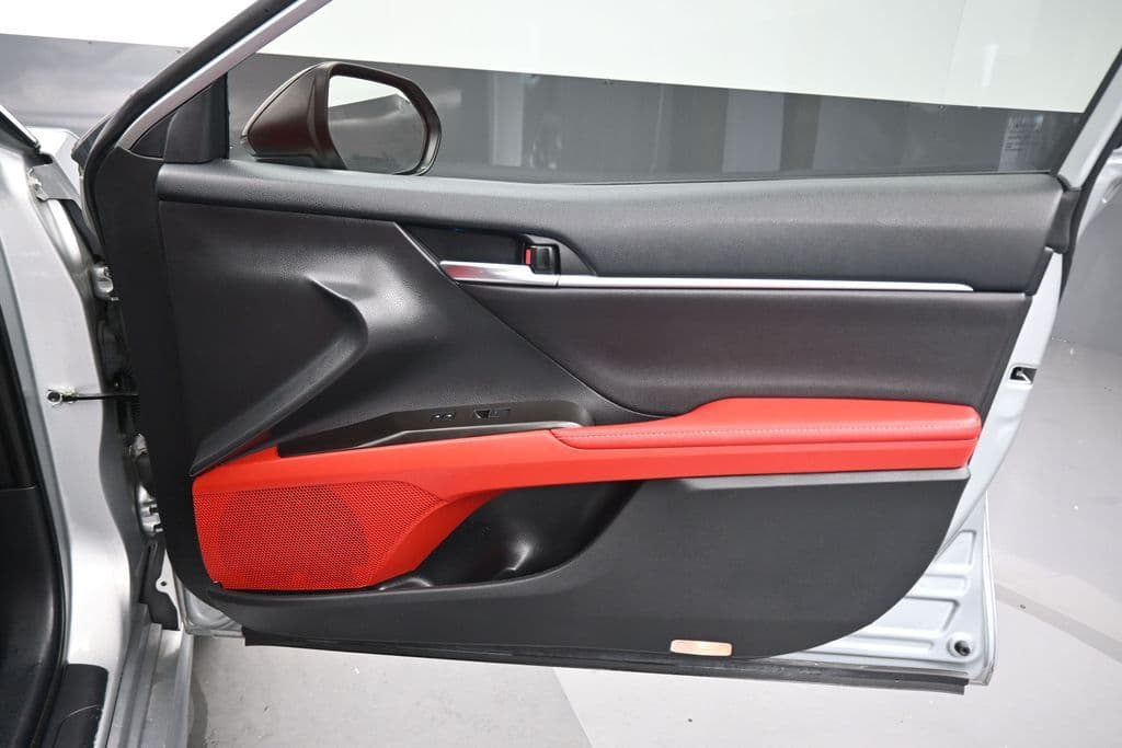 2021 Toyota Camry XSE, photo 43 of 61