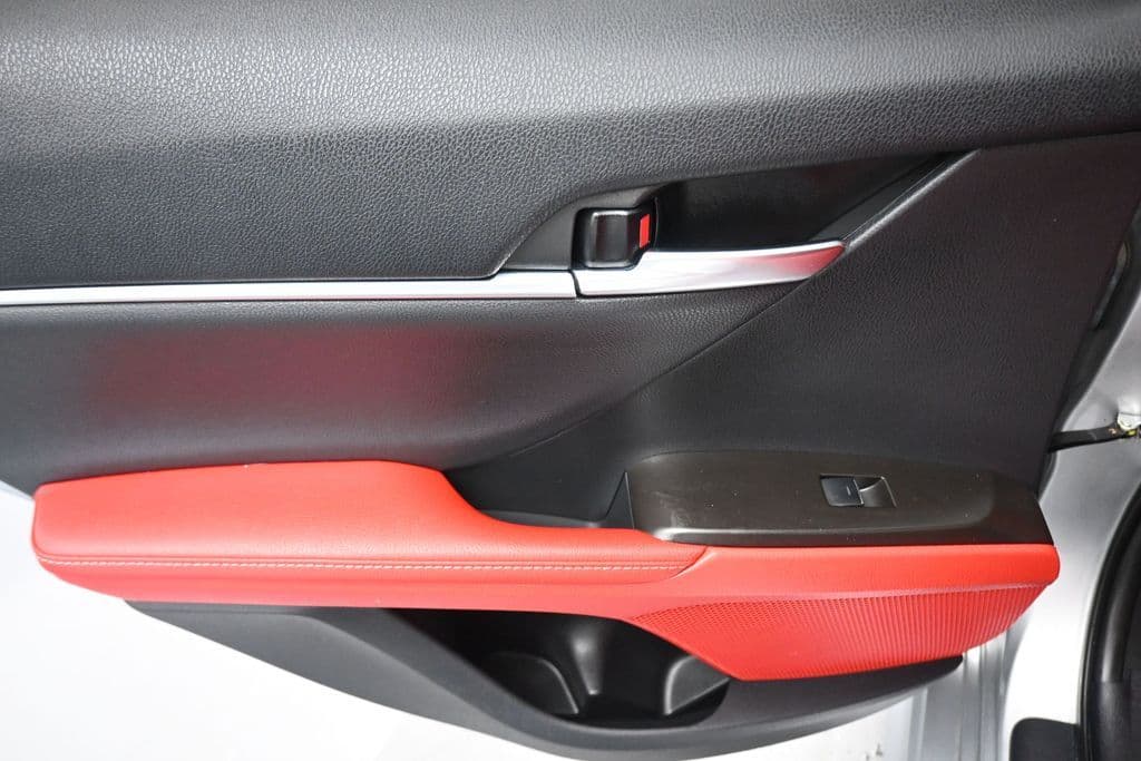 2021 Toyota Camry XSE, photo 34 of 61